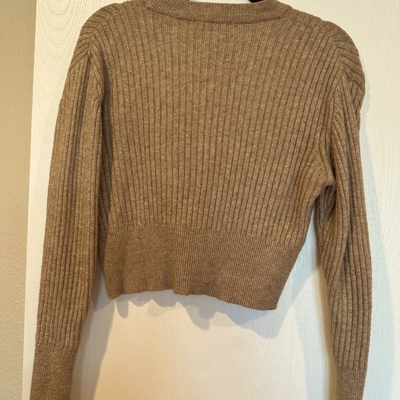 Pull&Bear Neutral Sweater - Picture 2 of 3